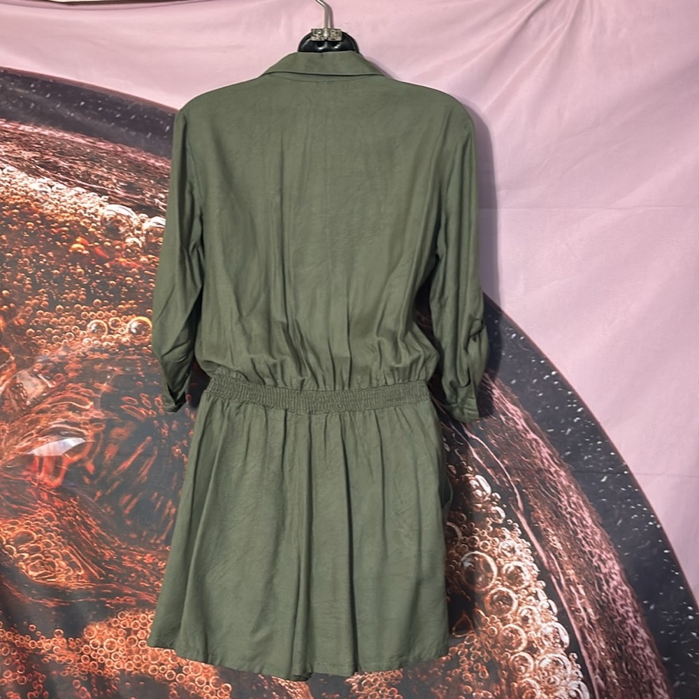 HM Women’s Sheers Roll-tab Sleeves Short Romper Green Size 6 NWT - Picture 2 of 5